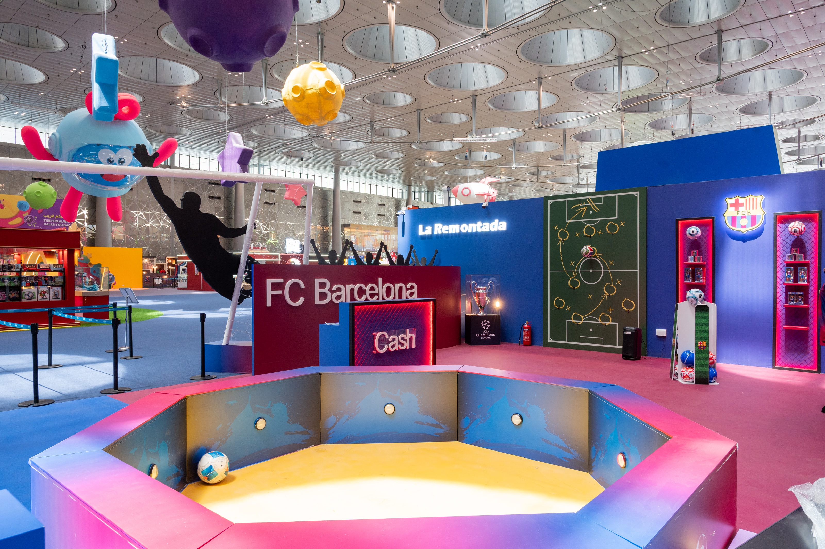 Barça arena with a sunken play pit